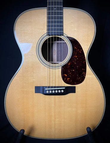 Used Martin 000-28 2014 - Natural